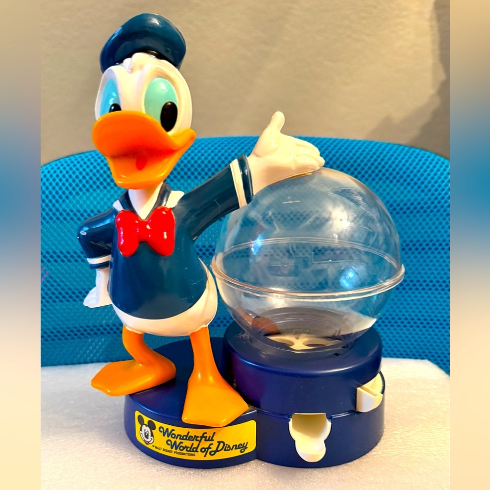 Vintage Walt Disney Productions Donald Duck Gumball Dispenser Rare Collectible